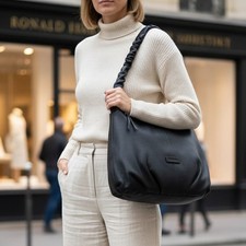 Rowallan Large Black Leather