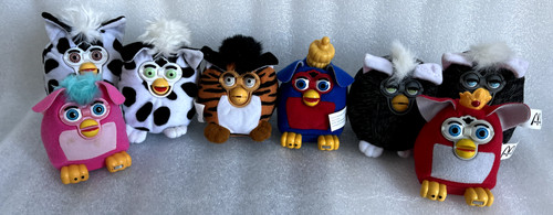Mcdonalds furbies figures - 8,