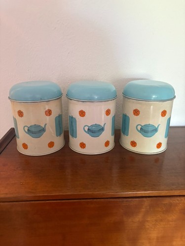 Three vintage worcester - three,
