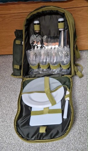 Green picnic backpack - 4, person