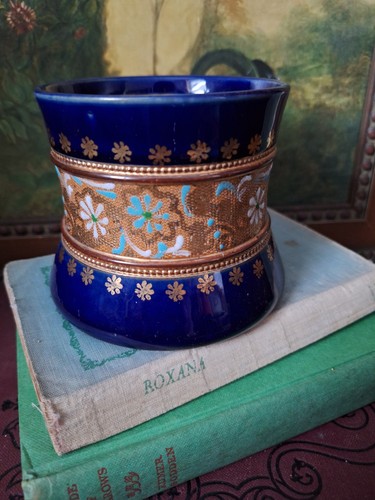 Antique royal doulton lambeth - royal,