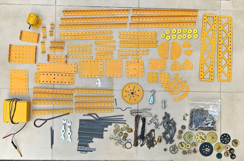 Meccano crane building - meccano, set