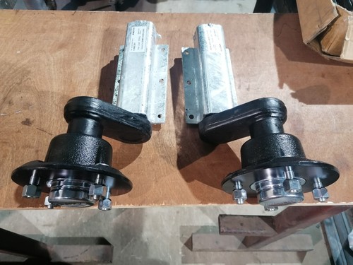 Pair 550kg knott avonride - pair,