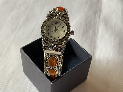 Past times silver tone - past,