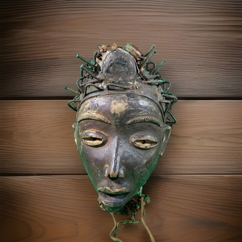 Authentic african art wooden - art,