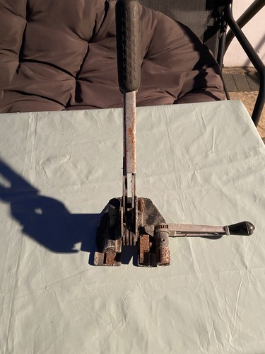 Metal manual strapping - metal,