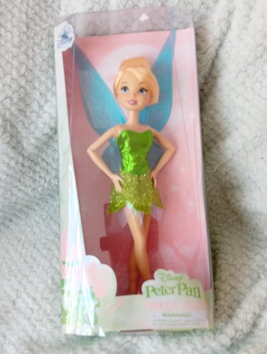 Disney store classic doll - store,