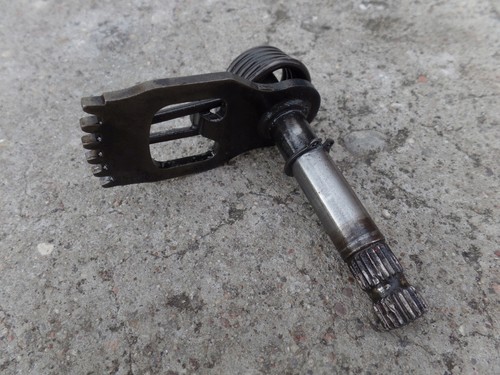 Suzuki 600 gearshift rod - gearshift,