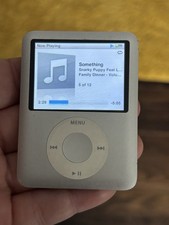 Apple MA978ZP/A iPod Nano 3rd