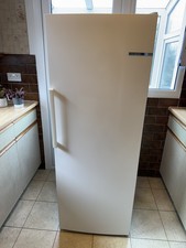 Bosch KSV29NW3PG Freestanding