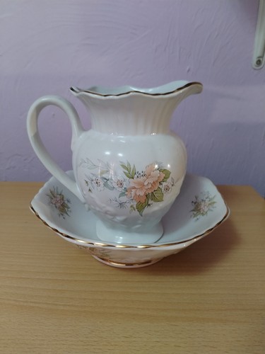 Vintage maryleigh pottery jug - vintage,
