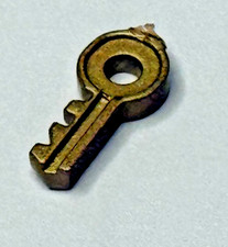 🔑 1 x KEY FOR SYLVANIAN FAMILIES GRAND REGENCY HOTEL 🔑