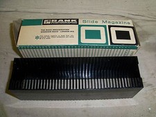 Slide projector slide tray