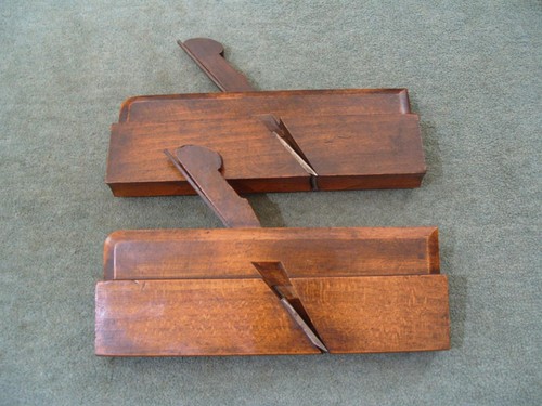 Pair h r - of, moulding
