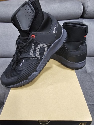 Adidas five ten - five,