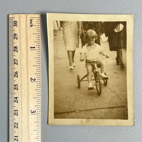 Vintage 1940s child tricycle - 1940s,