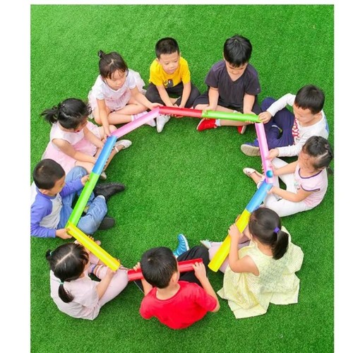Team building relay - building, ball