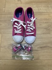 Girls Pink Heelys Shoes Trainers. Size 5. Brand New and Unworn.