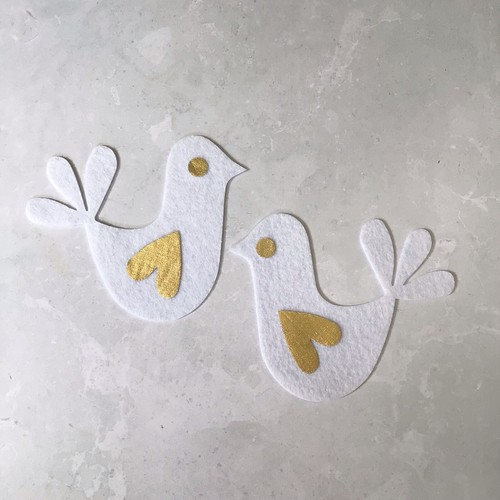 White felt doves die - white, cut