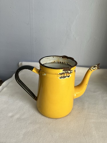Vtg canary yellow metal - vtg, enamel