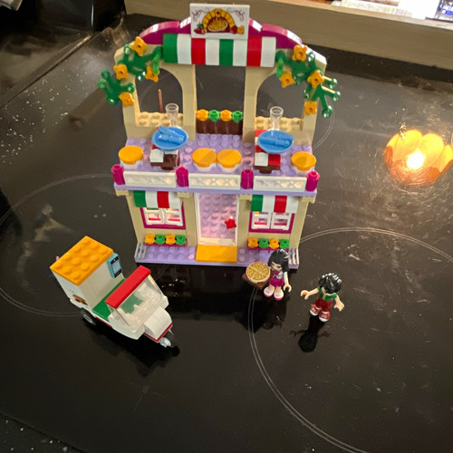 Lego friends heartlake - friends,