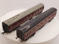 2 X OO Gauge Maroon Coaches -
