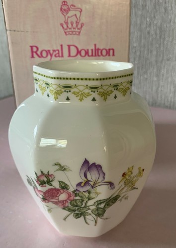 Royal doulton octagonal squat - royal,