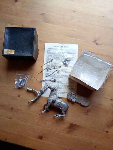 Poste militaire line horse - line,