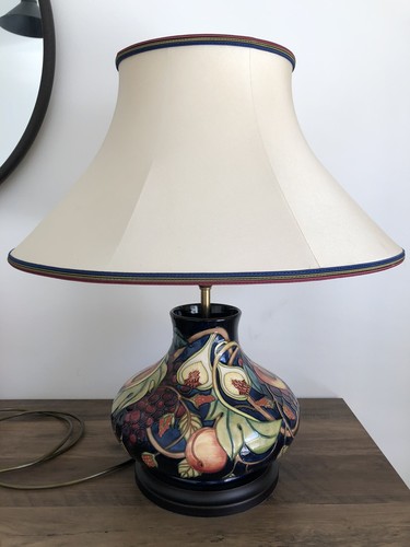 Stunning large moorcroft - stunning,