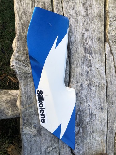 Suzuki rg250 side panel - r/hs,
