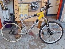 GT Avalanche 2.0 Mountain Bike