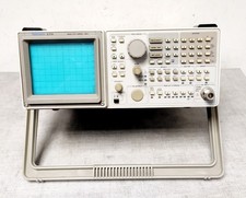 Tektronix 2712 Spectrum Analyser 9kHz to 1.8GHz