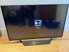 43 inch LG HD  TV  with stand