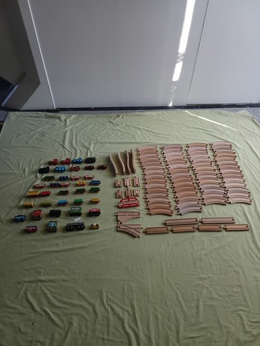 114 piece wooden train set - 114,