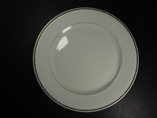 Wedgwood Hotel Ware Bone China 26.5cm Dinner Plate White Gold Fluted