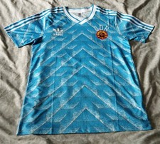 VINTAGE EAST GERMANY FOOTBALL