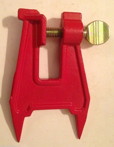 Stump vice for sharpening - stump,