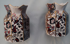 Pair of hand-painted Masons