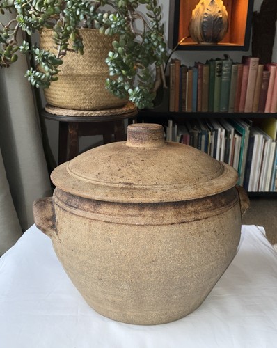 Ives studio pottery large - st,