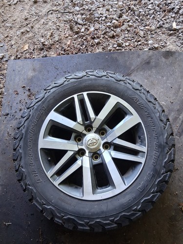 Toyota hilux alloy wheel - 18",
