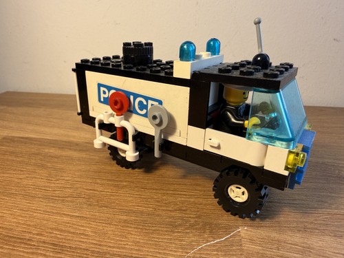 Lego mobile police truck light - mobile,