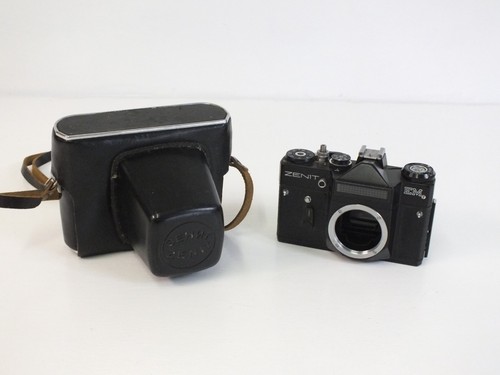 Zenit 35mm slr film camera - em,