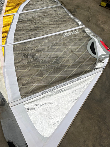 Arrows impact windsurfing - windsurfing, sail