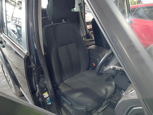 Front seat land rover - front,