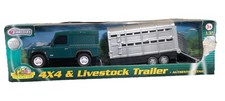 Land Rover Defender 4x4 & Livestock Trailer Die-cast Metal 1:32 Teamsters Toys