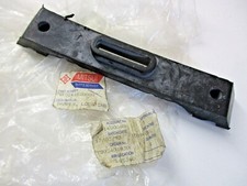 YAMAHA XJ650 FUEL TANK REAR MOUNTING RUBBER DAMPER 4K0-24182-00-00 NOS