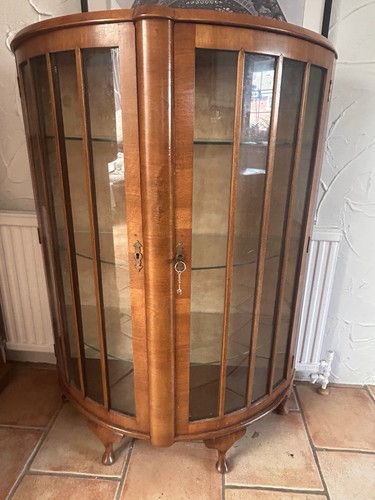 Vintage 1930s walnut veneer - walnut,