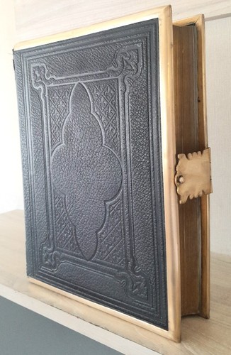 Antique illustrated holy - antique, bible