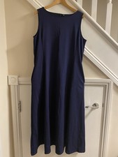 Uniqlo Midi Tennis Style Dress Size Large Women’s