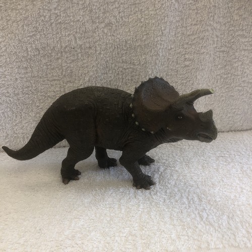 Papo triceratops dinosaur - papo,